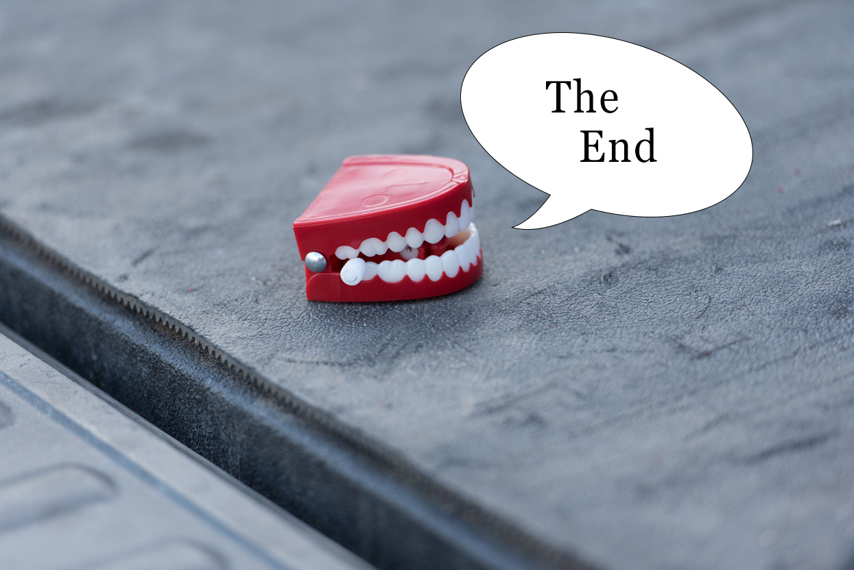 Chattering teeth toy, the end